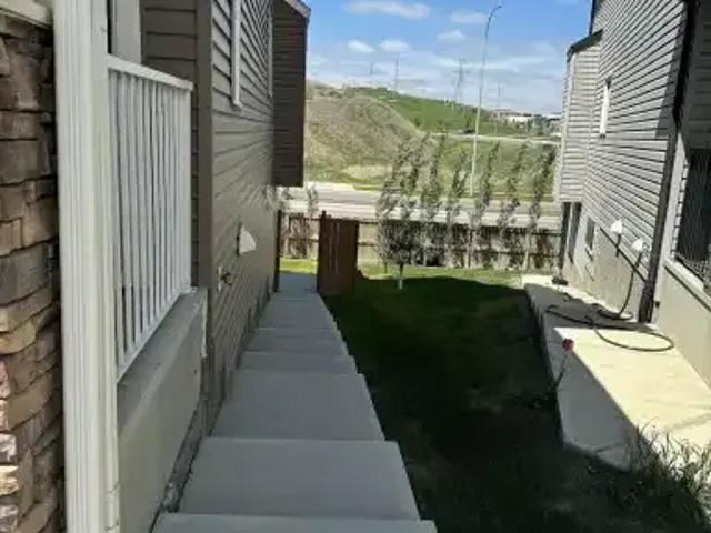 2 Bedroom Apartment Calgary AB 104940194