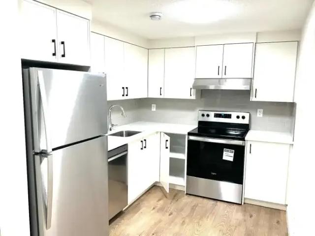 2 Bedroom Apartment Calgary AB 104940708