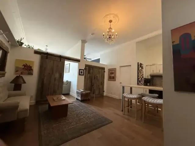 2 Bedroom Apartment Calgary AB 104957312