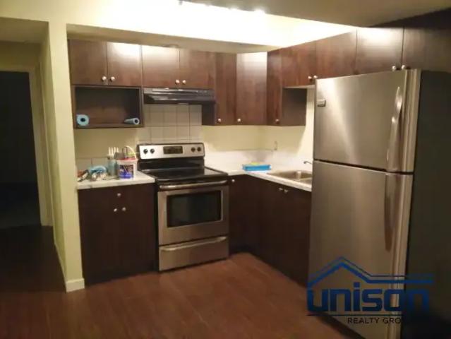 2 Bedroom Apartment Calgary AB 104957598