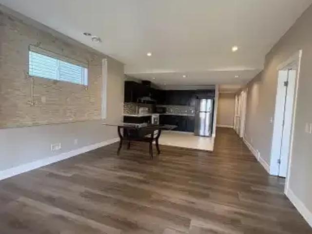 2 Bedroom Apartment Calgary AB 104957764