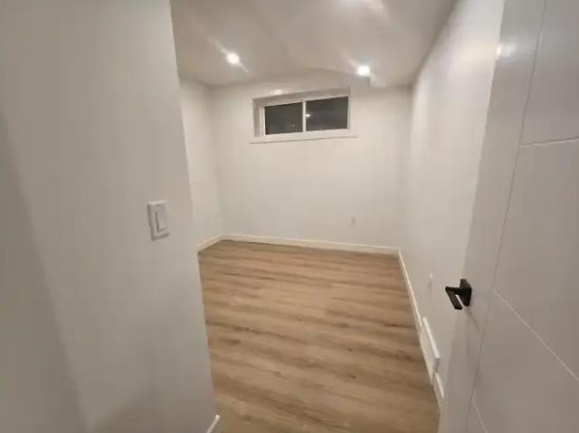 2 Bedroom Apartment Calgary AB 104972671
