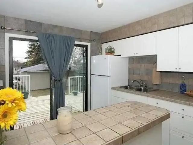 2 Bedroom Apartment Calgary AB 105047837