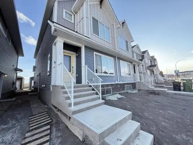 2 Bedroom Apartment Calgary AB 105100778