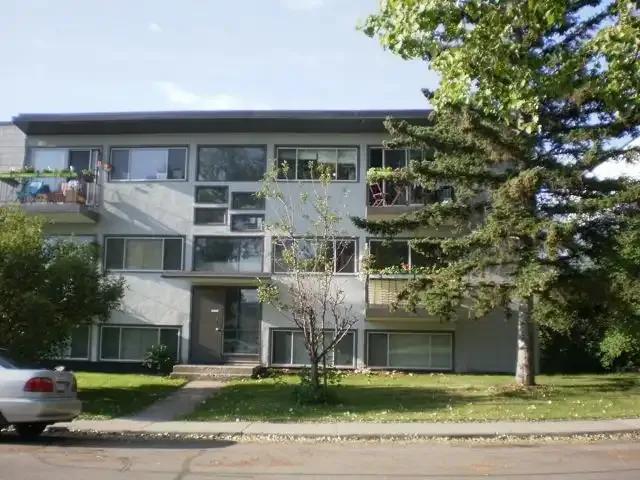 2 Bedroom Apartment Calgary AB 105110863