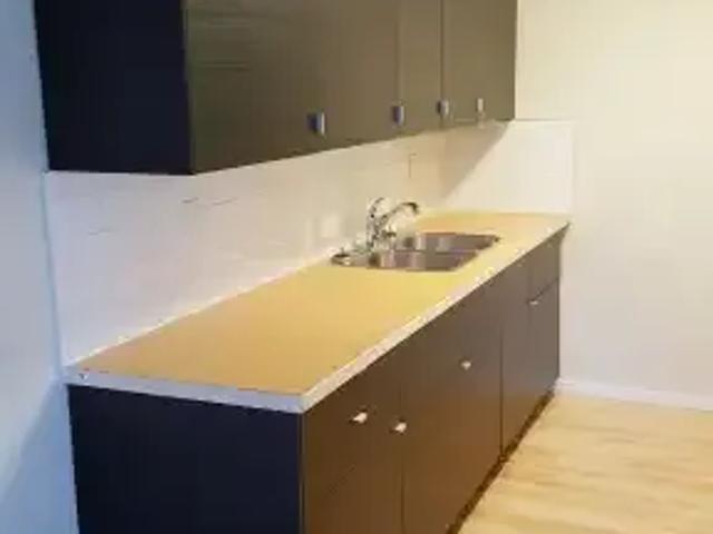 2 Bedroom Apartment Calgary AB 105167341