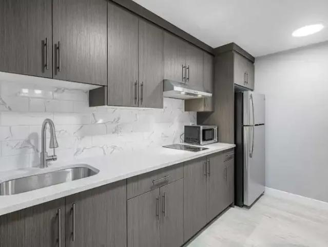 2 Bedroom Apartment Calgary AB 105167356