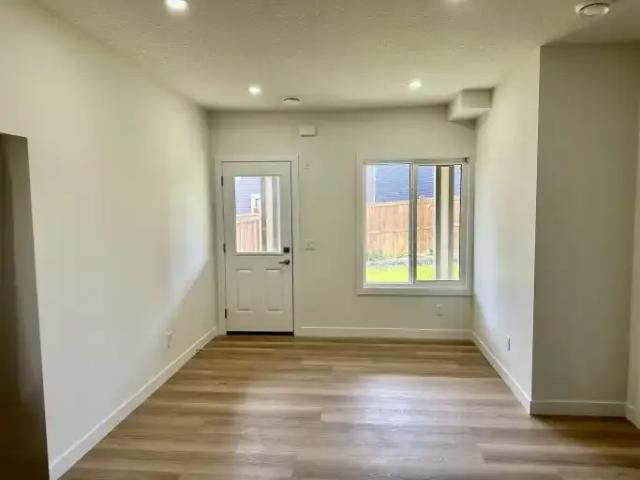 2 Bedroom Apartment Calgary AB 105185802