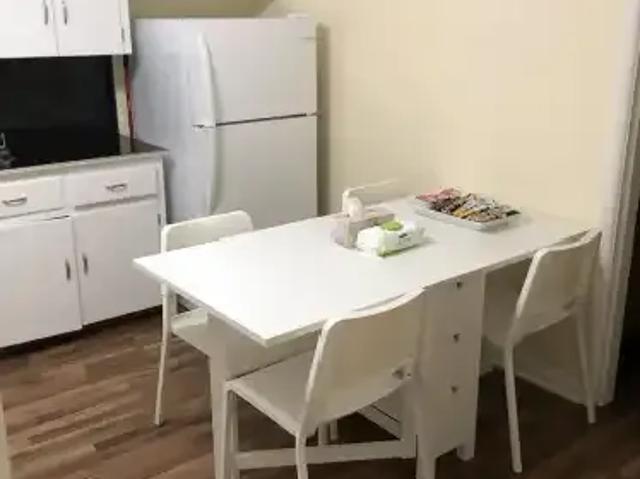 2 Bedroom Apartment Calgary AB 105185975