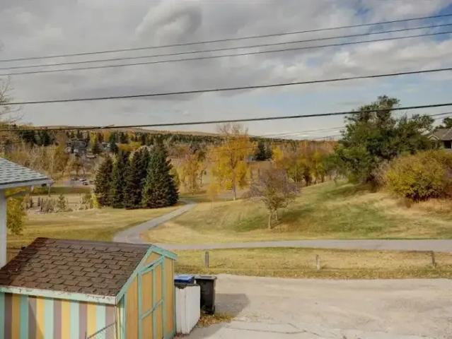 2 Bedroom Apartment Calgary AB 105186030
