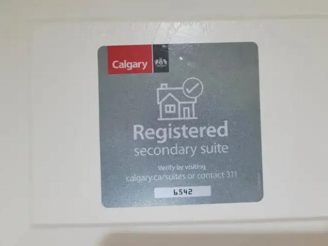 2 Bedroom Apartment Calgary AB 105186191