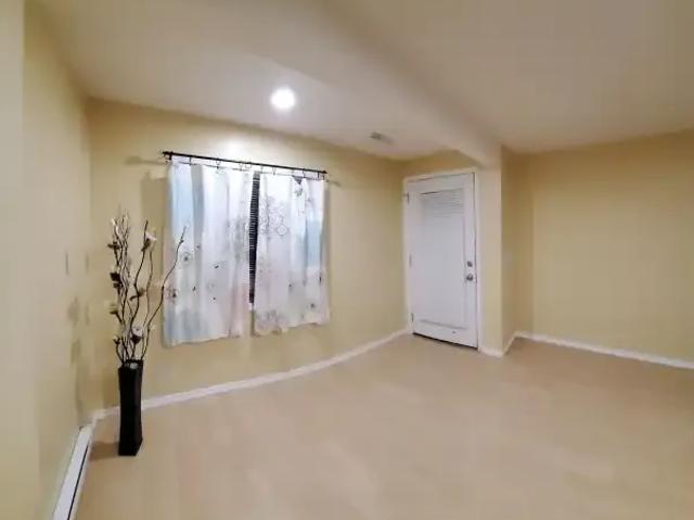 2 Bedroom Apartment Calgary AB 105226588
