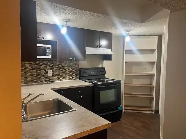 2 Bedroom Apartment Calgary AB 105226658