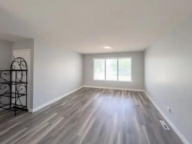 2 Bedroom Apartment Calgary AB 105226651