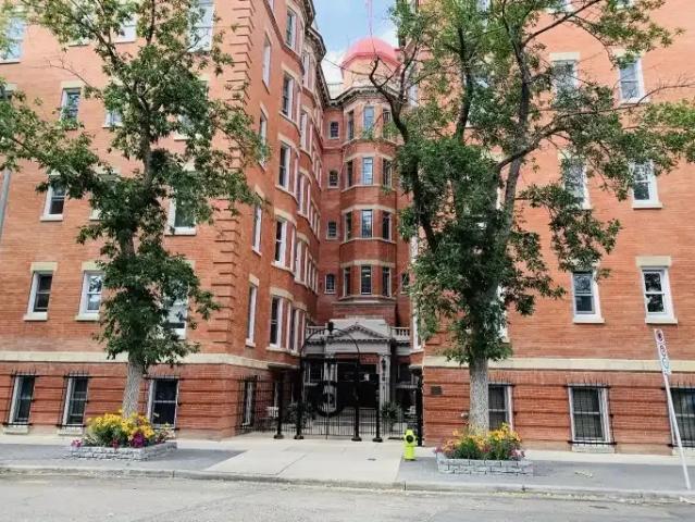 2 Bedroom Apartment Calgary AB 105234781