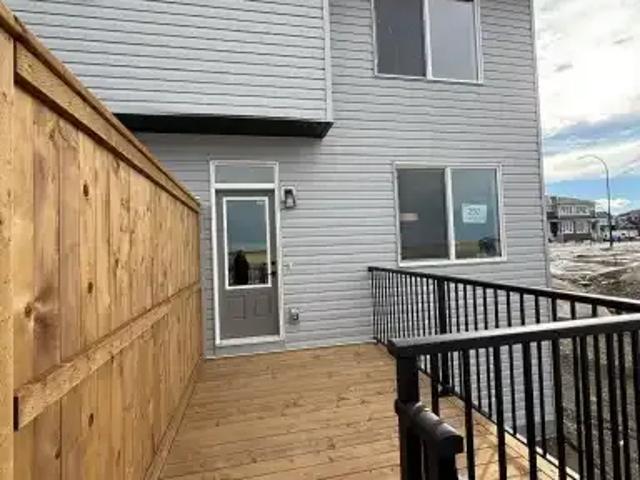 2 Bedroom Apartment Calgary AB 105248993