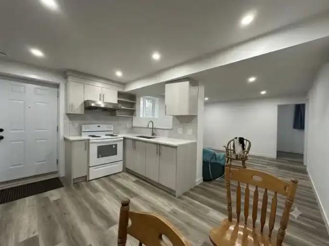 2 Bedroom Apartment Calgary AB 105309228