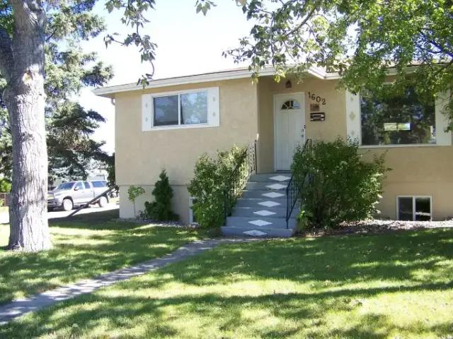 2 Bedroom Apartment Calgary AB 105467072