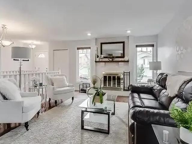 2 Bedroom Apartment Calgary AB 105486407