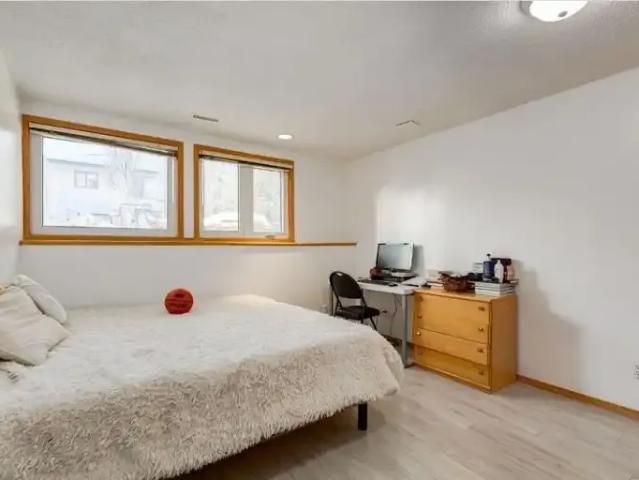 2 Bedroom Apartment Calgary AB 105486418