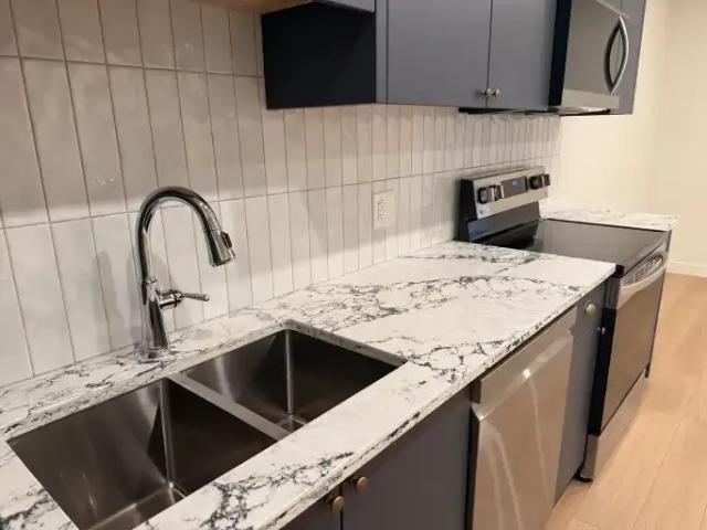 2 Bedroom Apartment Calgary AB 105525944