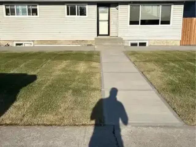 2 Bedroom Apartment Calgary AB 105526069