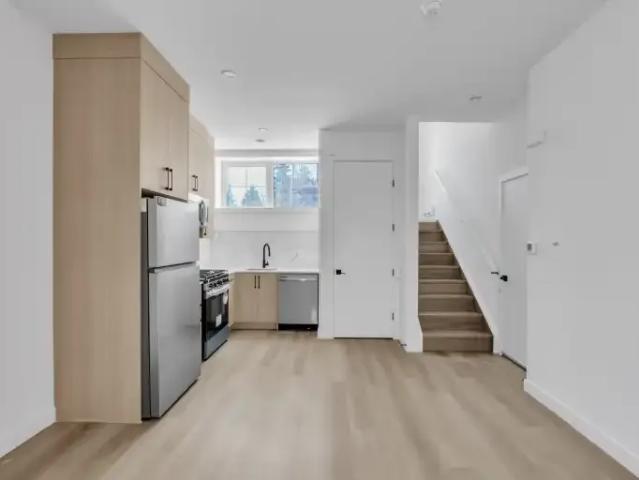 2 Bedroom Apartment Calgary AB 105580831