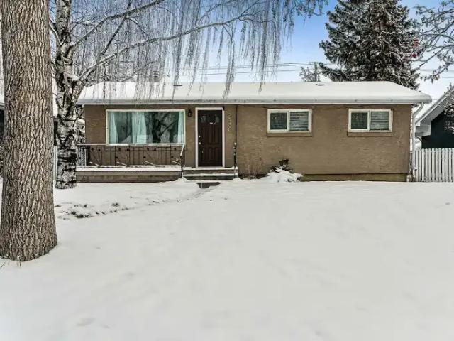 2 Bedroom Apartment Calgary AB 105601523