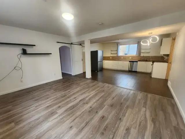2 Bedroom Apartment Calgary AB 105623536