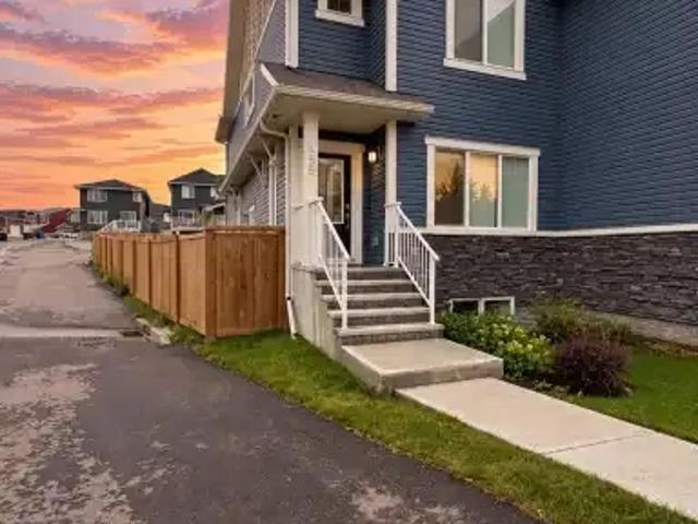 2 Bedroom Apartment Calgary AB 105623599
