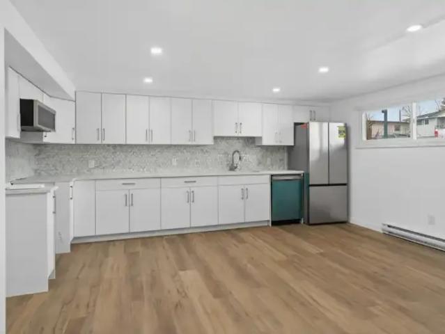 2 Bedroom Apartment Calgary AB 102883472