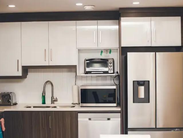 2 Bedroom Apartment Calgary AB 103178712