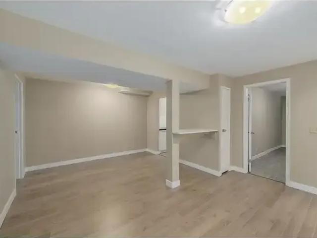 2 Bedroom Apartment Calgary AB 103579352