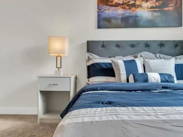 2 Bedroom Apartment Calgary AB 103594285