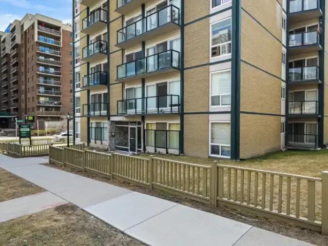 2 Bedroom Apartment Calgary AB 103920383