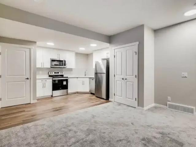 2 Bedroom Apartment Calgary AB LS104841067
