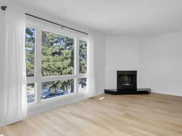 2 Bedroom Apartment Calgary AB LS104181357