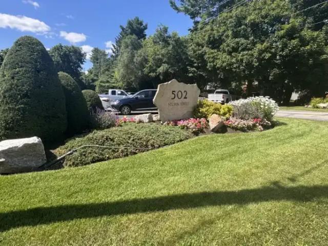 2 Bedroom Apartment Cambridge ON 104681352