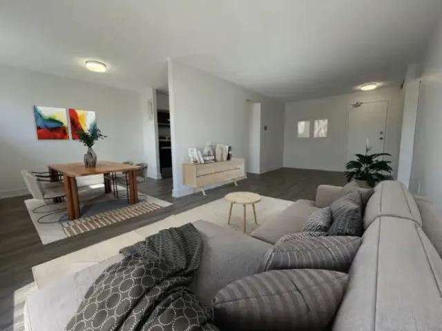 2 Bedroom Apartment Cambridge ON 104876187