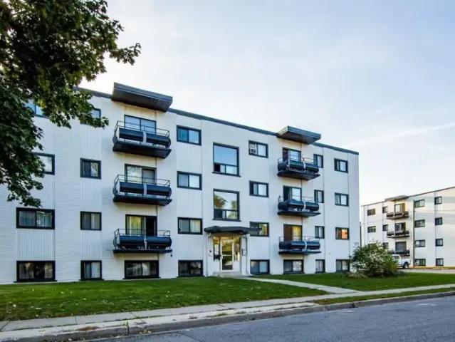 2 Bedroom Apartment Cambridge ON 105623185