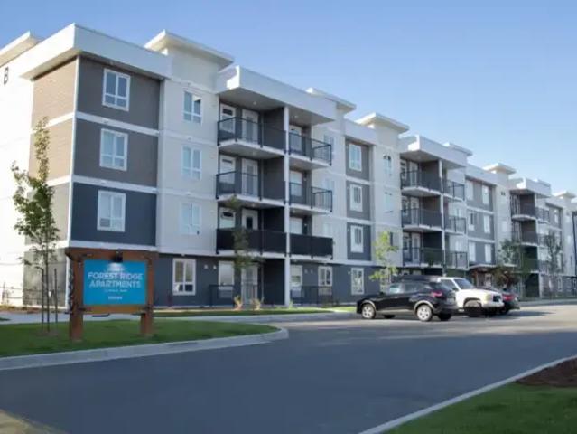 2 Bedroom Apartment Campbell River BC 104710986