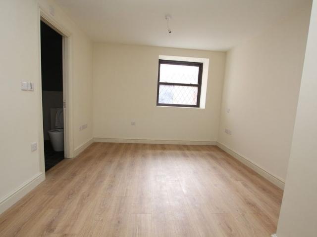 2 Bedroom Apartment, Chester