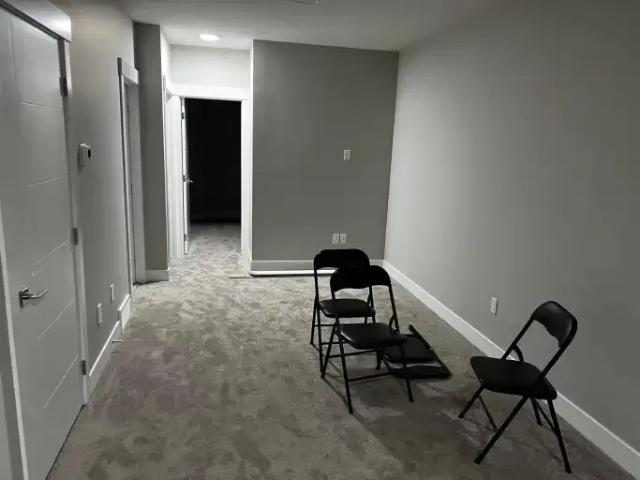 2 Bedroom Apartment Chestermere AB LS105135594