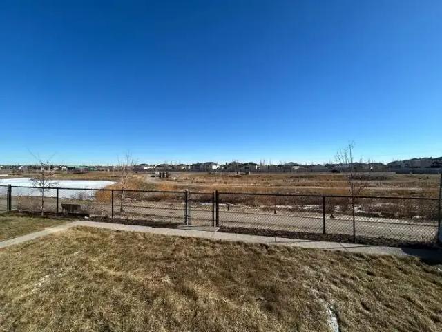 2 Bedroom Apartment Chestermere AB 104895053