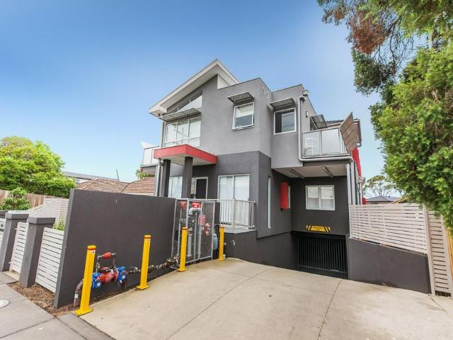 2 Bedroom Apartment Clayton South, 104987794