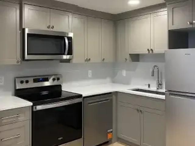 2 Bedroom Apartment Cochrane AB 105118864