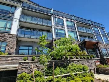 2 Bedroom Apartment Coquitlam BC 102770467