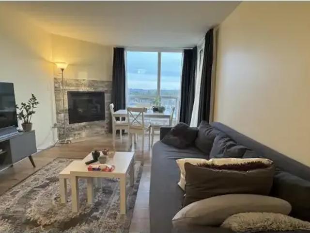 2 Bedroom Apartment Coquitlam BC 105410973
