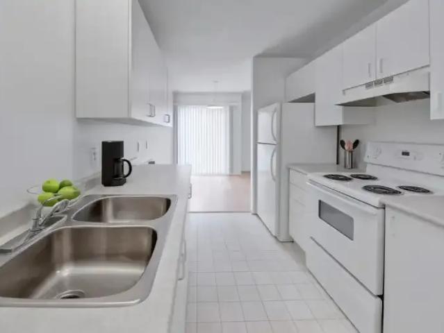 2 Bedroom Apartment Dawson Creek BC 100807669