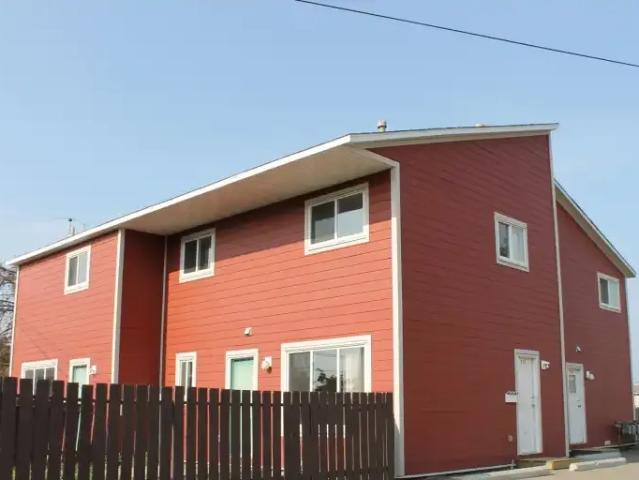2 Bedroom Apartment Dawson Creek BC LS105247625